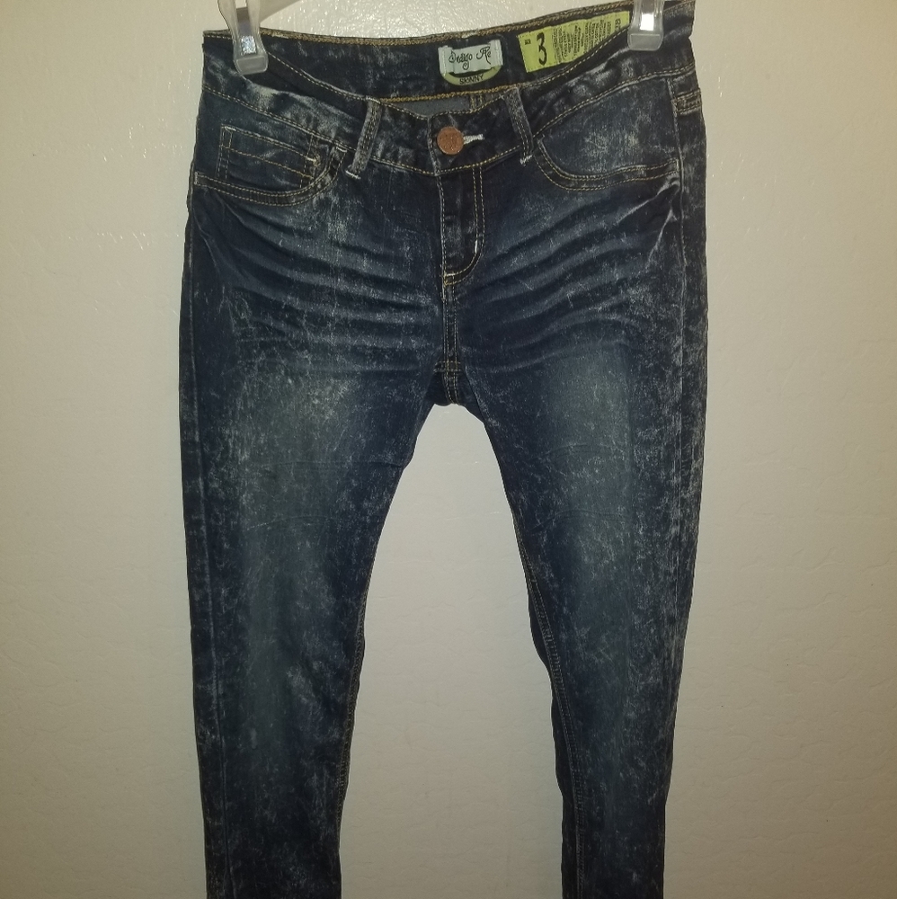 Jean's